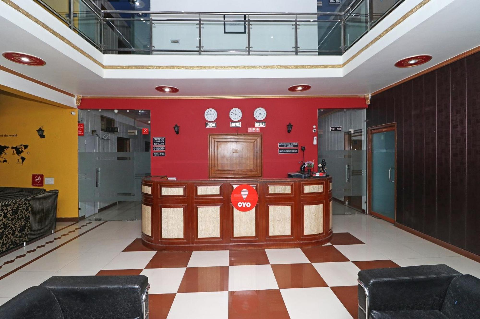 Townhouse Satguru Enclave Road Gurgaon 호텔 Jāmb 외부 사진